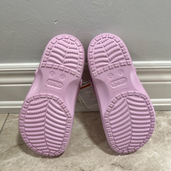 Kids Pink Fuzz Lined Crocs - Picture 2 of 3